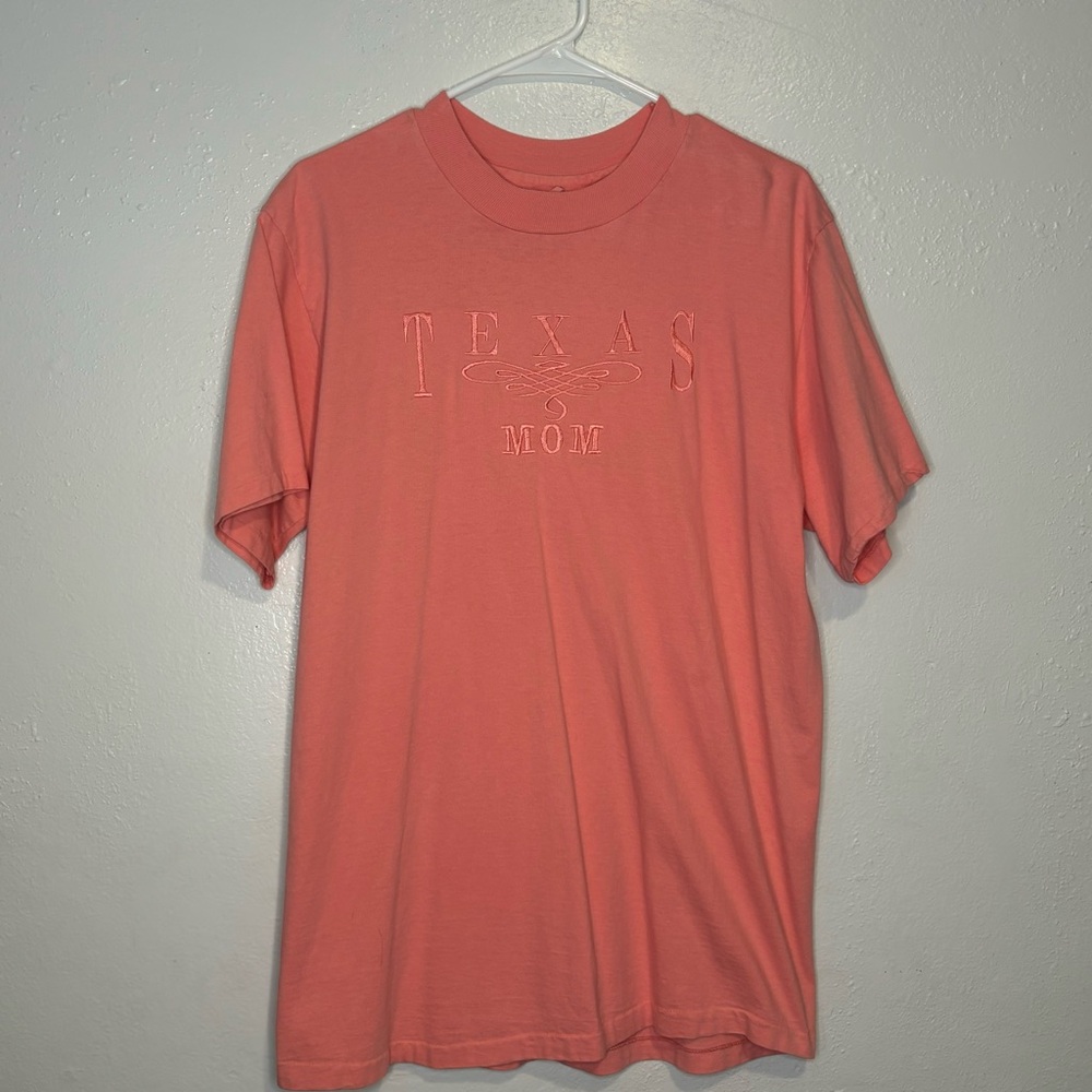 Vintage 90s Single Stitch Tshirt Embroidered Texas Mom Peach Coral‎ Pink Sz M